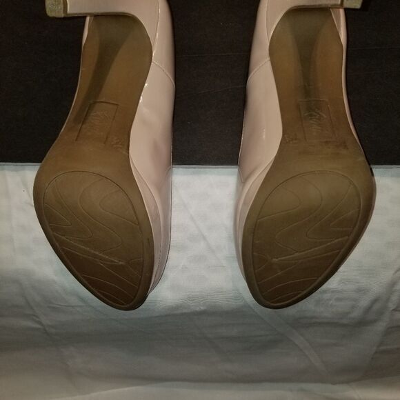 FIONI WOMEN"S HIGH HEEL ROUND TOE SLIP-ON SHOE - Picture 9 of 14